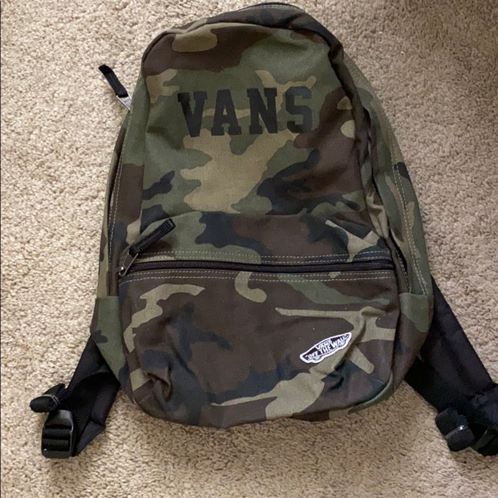 Small VANS camo canvas backpack NWT